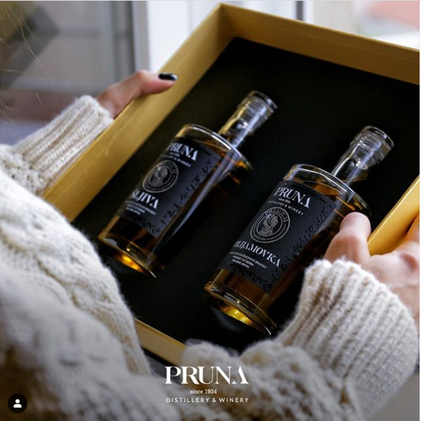FireShot-Capture-336-Distillery-Winery-on-Instagram_-“Prunin-Lux-Box-je-najbolji-poklon-_-www.instagram.com_.png