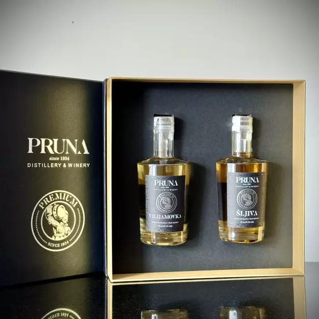 Pruna Sljiva 0.35l i Vilijamovka 0.35l Lux box
