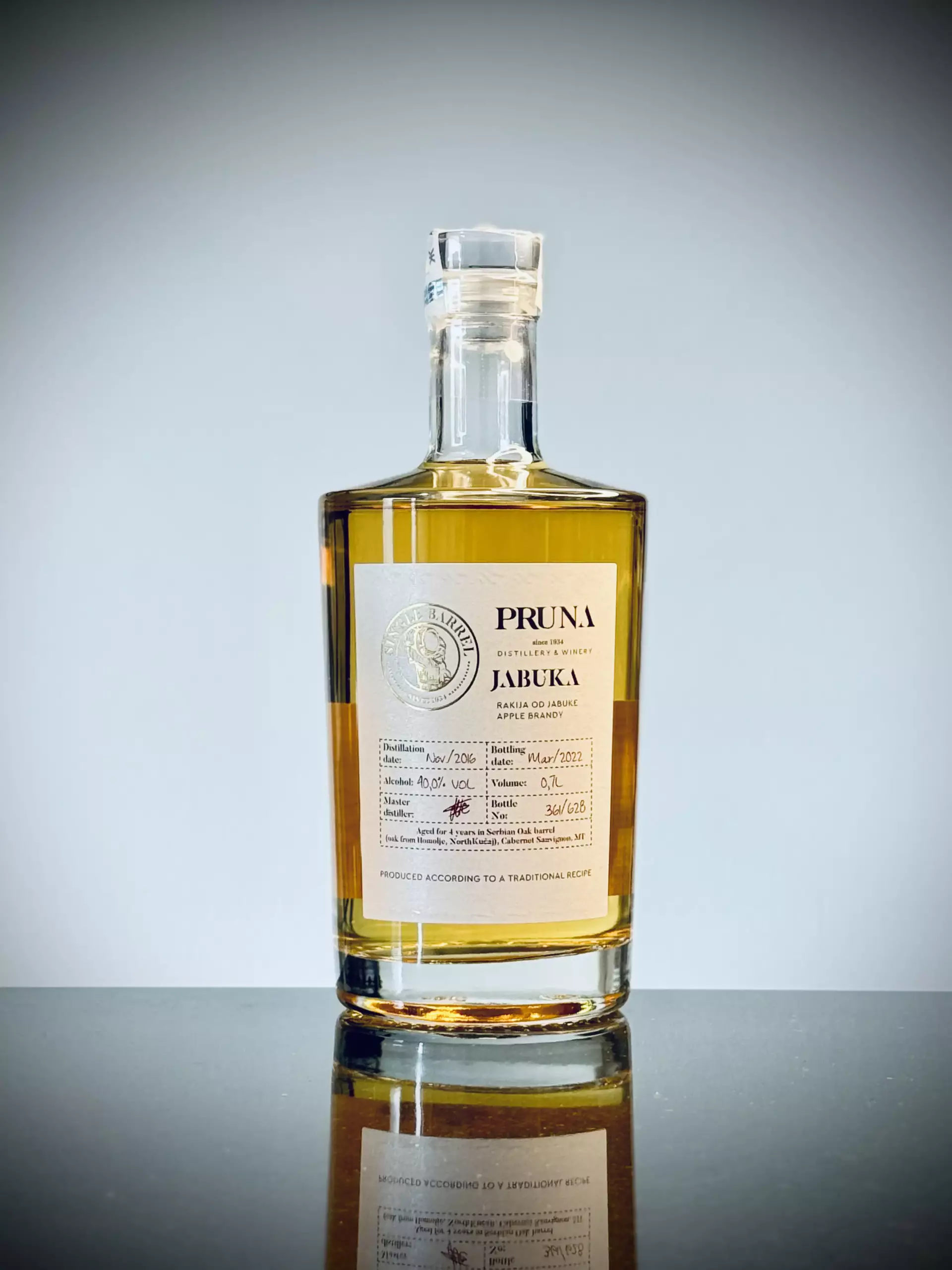 Plum brandy 0.35l and Pear brandy 0.35l in lux box - Image 6